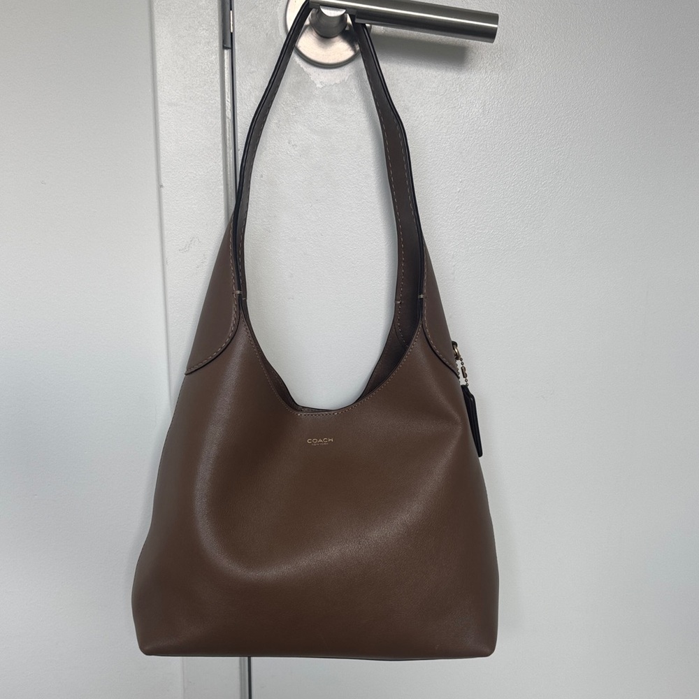 Brooklyn Shoulder Bag 28
Dark stone